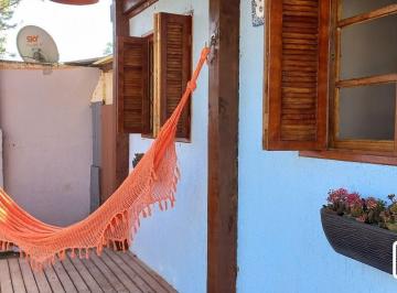 Casa · 167m² · 2 Quartos · 2 Vagas · Casa térrea de 2 dormitórios, living, cozinha, churrasqueira, área de serviço, b