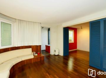 Casa · 221m² · 3 Quartos · 2 Vagas · Casa no Bairro Petrópolis em Porto Alegre - Rua calma junto Av. Protásio Alves