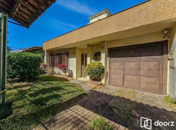 Casa · 120m² · 3 Quartos · 2 Vagas · Casa Térrea 3 dormitórios - Excelentes Condições!