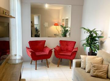 Apartamento · 61m² · 3 Quartos · Vende-se apartamento com 3 quartos, pátio e 61 m² - Santana