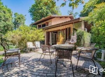 Casa · 264m² · 4 Quartos · 4 Vagas · Casa em Gramado de 4 dormitórios e  4 vagas