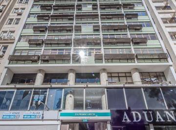 Comercial · 72m² · 1 Quarto · Ótima e ampla sala comercial