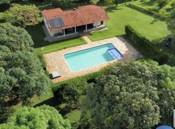 Rural de 4 quartos, Sobradinho · Chácara Lago Oeste (Sobradinho) 2,11 ha - 4 Quartos - Apenas 20 min Plano Piloto - Pomar - Piscina