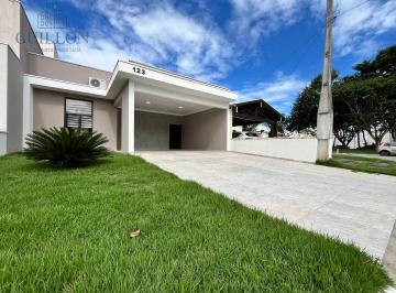 Casa · 271m² · 3 Quartos · 4 Vagas · Casa à venda no Condomínio Village do Sol Pindamonhangaba | 3 Qts (1 Suíte)