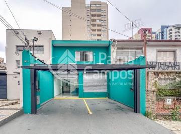 Casa · 175m² · 8 Quartos · 2 Vagas · Casa comercial à venda com 8 salas e 2 vagas no Ipiranga