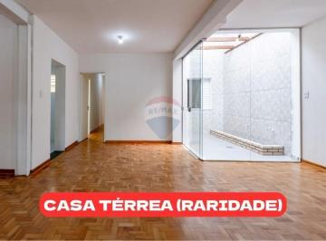 Casa · 100m² · 3 Quartos · Casa Térrea Reformada em Rua Tranquila