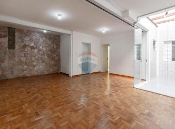 Casa · 100m² · 3 Quartos · Casa Térrea Reformada em Rua Tranquila
