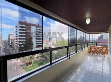 Apartamento · 151m² · 3 Quartos · 1 Vaga · Uma verdadeira "CASA" suspensa junto a Praça Flávio Boianowisk em Capão da Canoa!