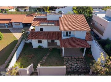 Casa · 494m² · 4 Quartos · 4 Vagas · casa com Habite-se 4 quartos 02 suites, 01 master com jacuzzi condomínio Ville de Montagne Jardim Bo