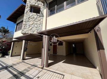 Casa · 264m² · 3 Quartos · 3 Vagas · Casa 3 Quartos com 1 Suíte e 264m² - Capoeiras