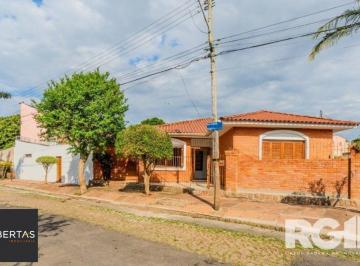 Casa · 139m² · 3 Quartos · 3 Vagas · casa no bairro Guarujá de 3 dormitórios e 3 vagas para alugar