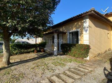 Casa · 100m² · 3 Quartos · 2 Vagas · Casa à venda no Residencial Village com 3 quartos e lazer completo