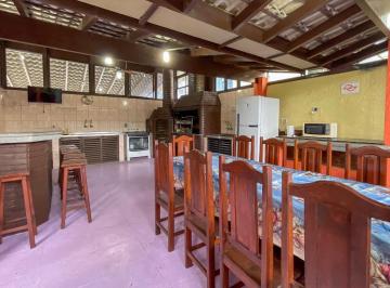 bd9e49ca-c7c9-4ae6-b4eb-dbf0fc72de5d · Versátil duplex para venda em Maitinga com 3 quartos, sendo 2 suítes, 143m²