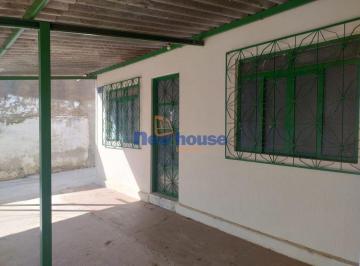 Casa · 90m² · 2 Quartos · 2 Vagas · Casa de 2 quartos para Locação em Brazlândia na Q 4 Setor Norte