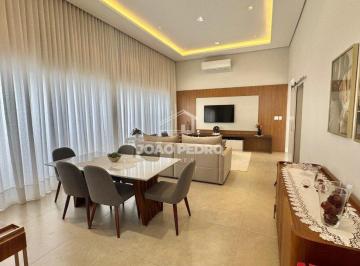 Casa · 380m² · 3 Quartos · Casa à venda - em Taubaté