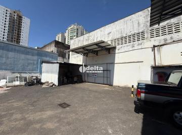 Comercial · 3000m² · 10 Vagas · Galpão disponível para locação no bairro Centro em Uberlândia-MG