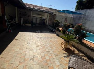 Casa · 450m² · 3 Quartos · 4 Vagas · Casa Sobrado à Venda no Jardim Nazaré