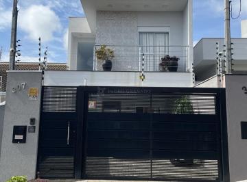 Casa · 211m² · 4 Quartos · 2 Vagas · Belissimo Sobrado com piscina e 04 suítes - Jardim Brasil