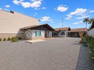 Casa · 150m² · 3 Quartos · 8 Vagas · Casa Térrea com 3 Quartos no Bairro Passo Manso - Blumenau