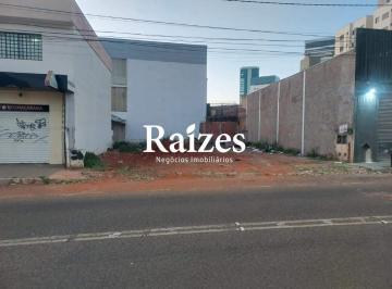 Terreno · 266m² · Terreno à venda com 266 m² no Bairro Segismundo Pereira em Uberlândia