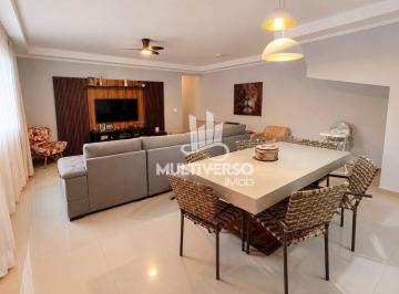 Casa · 190m² · 4 Quartos · 2 Vagas · Casa à venda, 4 quartos no bairro Vila Mathias em Santos