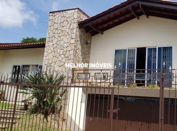 Casa · 220m² · 3 Quartos · 2 Vagas · Casa com 03 dormitórios, com edicula no fundo localizado em Lages- SC