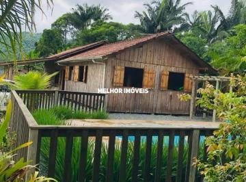 Rural · 2640m² · 3 Quartos · 4 Vagas · Sítio á venda com 3 dormitórios localizado em Camboriú.
