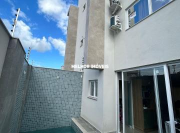 Casa · 220m² · 4 Quartos · 2 Vagas · Casa Tríplex á venda com 4 suítes espaçosas localizada no centro Balneário Camboriú.