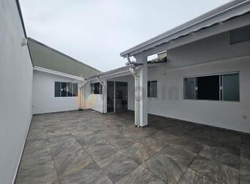 8337588ce923f59ad310abd7bd445b7b0537e21f · Casa com 2 dormitórios para alugar, 75 m² por R$ 2.600,00/mês - Travessão - Caraguatatuba/SP