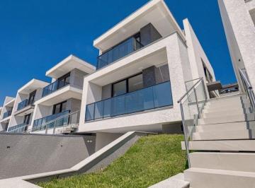 Casa · 245m² · 4 Quartos · 4 Vagas · Casa NOVA com quintal 4 quartos (2 suítes/2 demi s