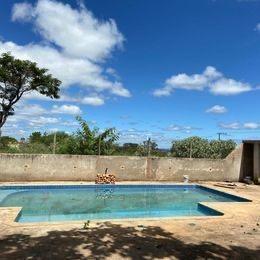 Rural · 200m² · 4 Quartos · 10 Vagas · Fazenda / Sítio para venda em Canto Da Siriema de 200.00m² com 4 Quartos e 10 Garagens