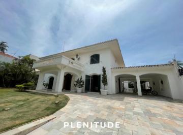 Casa · 910m² · 4 Quartos · 7 Vagas · Casa para alugar em Vila Mendonça de 910.00m² com 4 Quartos, 4 Suites e 7 Garagens
