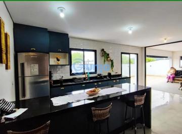 Casa · 224m² · 4 Quartos · 10 Vagas · Casa em Centro, Bragança Paulista/SP de 224m² 4 quartos à venda por R$ 1.290.000,00