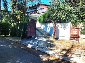 Casa · 207m² · 3 Quartos · 4 Vagas · Casa em Terras do Madeira, Carapicuíba/SP de 207m² 3 quartos à venda por R$ 1.300.000,00