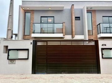 Casa · 104m² · 3 Quartos · 2 Vagas · Sobrado em São João, Itajaí/SC de 104m² 3 quartos à venda por R$ 900.000,00