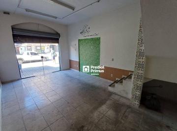 Comercial · 39m² · Loja em Centro, Nova Friburgo/RJ de 39m² para locação R$ 2.200,00/mes