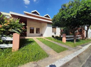 Casa · 200m² · 4 Quartos · 2 Vagas · Casa em Vila Jaboticabeira, Taubaté/SP de 200m² 4 quartos para locação R$ 3.300,00/mes