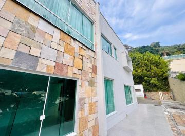 Casa · 260m² · 6 Quartos · 3 Vagas · Casa em São Francisco, Niterói/RJ de 260m² 6 quartos para locação R$ 7.000,00/mes