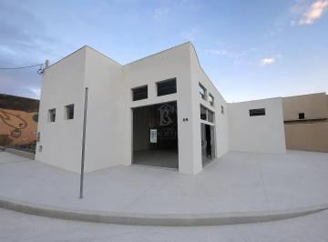 Comercial · 198m² · 2 Vagas · Galpão em Centro, Marília/SP de 198m² para locação R$ 7.000,00/mes