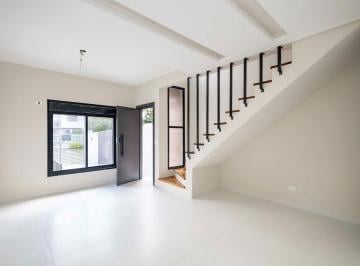 Casa · 154m² · 3 Quartos · 2 Vagas · Sobrado para venda e aluguel em Barreirinha de 154.00m² com 3 Quartos, 2 Suites e 2 Garagens