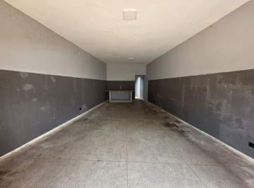 Comercial · 30m² · 1 Vaga · Ponto em Vila Monteiro, Piracicaba/SP de 30m² para locação R$ 900,00/mes