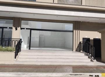 Comercial · Sala em , Itapema/SC de 0m² para locação R$ 3.698,00/mes