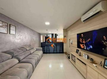 Casa · 228m² · 3 Quartos · 7 Vagas · Sobrado em Centro, Guarulhos/SP de 228m² 3 quartos à venda por R$ 640.000,00