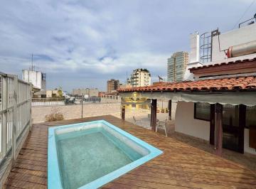 Apartamento · 148m² · 2 Quartos · 1 Vaga · Cobertura em Jardim Virgínia, Guarujá/SP de 148m² 2 quartos à venda por R$ 650.000,00
