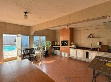 Casa · 320m² · 4 Quartos · 2 Vagas · Casa em Balneário, Florianópolis/SC de 320m² 4 quartos para locação R$ 16.000,00/mes