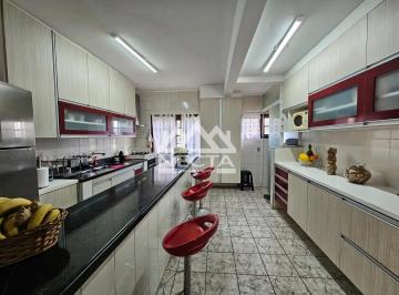Casa · 210m² · 2 Quartos · 3 Vagas · Casa em Sumaré, Caraguatatuba/SP de 210m² 2 quartos para locação R$ 3.400,00/mes