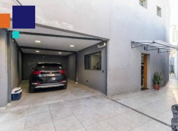 Casa · 307m² · 3 Quartos · 3 Vagas · Sobrado em Piqueri, São Paulo/SP de 307m² 3 quartos à venda por R$ 750.000,00