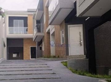 Casa · 212m² · 4 Quartos · 2 Vagas · Sobrado em Fazendinha, Curitiba/PR de 212m² 4 quartos à venda por R$ 1.600.000,00
