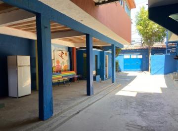 Casa · 400m² · 2 Quartos · 3 Vagas · Sobrado em Jardim Íris, São João de Meriti/RJ de 400m² 2 quartos à venda por R$ 600.000,00