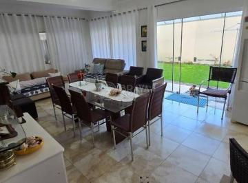 Casa 220m² Venda Centro · Casa em Centro, Camboriú/SC de 220m² 3 quartos à venda por R$ 2.650.000,00